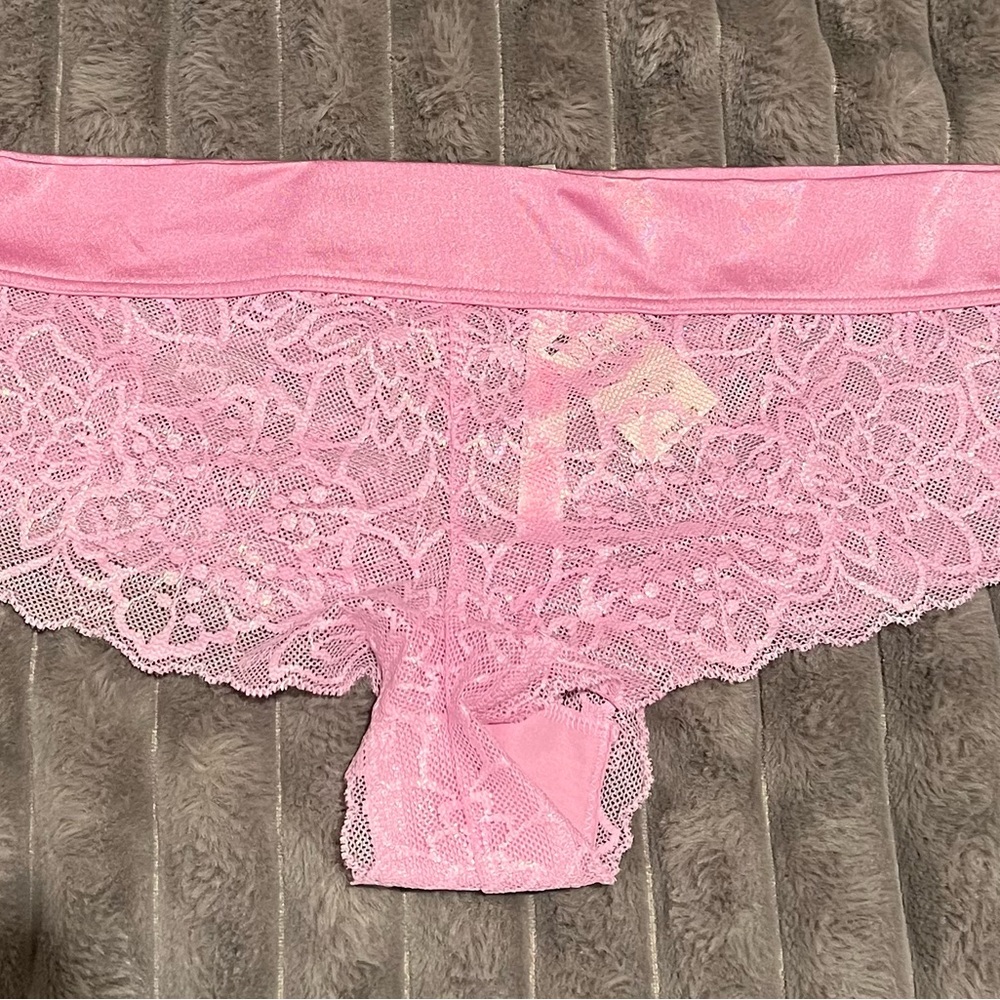 VICTORIA’S SECRET PINK CHEEKSTER LARGE LACE LAVENDER SHIMMER STRETCH FLORAL LE